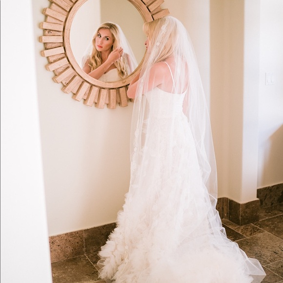 Marchesa Bridal Fall 2016 Wedding Gown - Picture 4 of 8